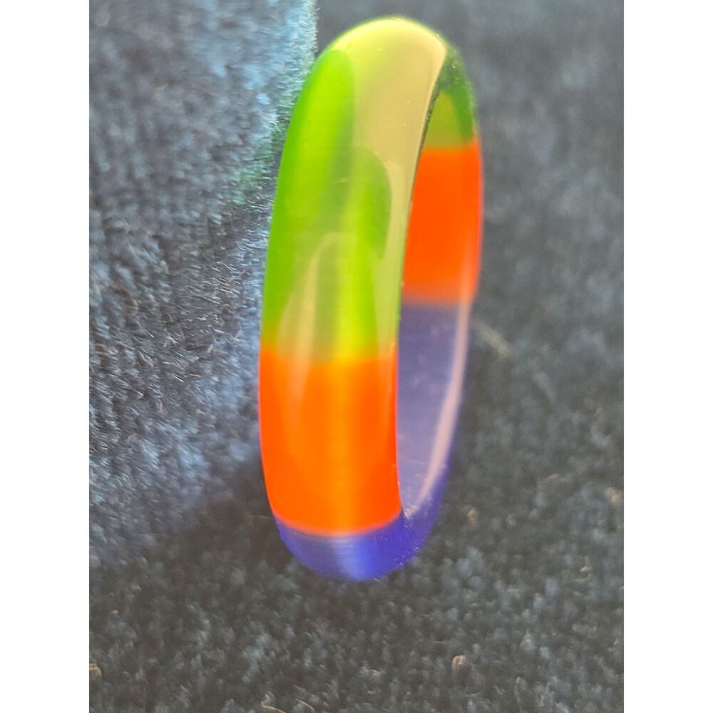 Vintage Glass Moonstone Glow Band Ring Green Orange Blue Size 6 Jelly